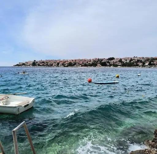 House Dea With Outdoor Jacuzzi Ferienhaus *