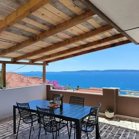 House Dea With Outdoor Jacuzzi *