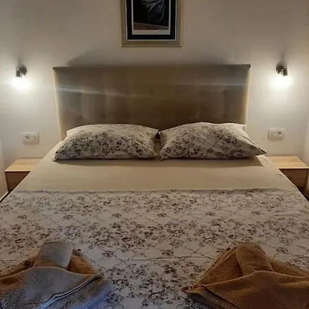 House Dea With Outdoor Jacuzzi Tatil Evi *