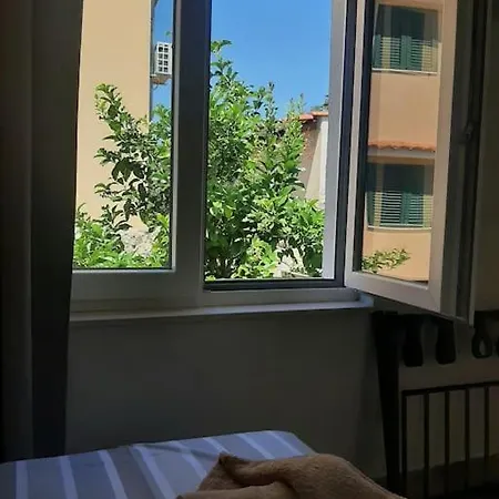 Hébergement de vacances House Dea With Outdoor Jacuzzi