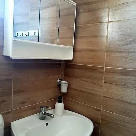 House Dea With Outdoor Jacuzzi بيت للعطل