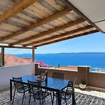 House Dea With Outdoor Jacuzzi *
