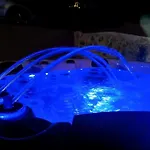 Σπίτι διακοπών House Dea With Outdoor Jacuzzi *